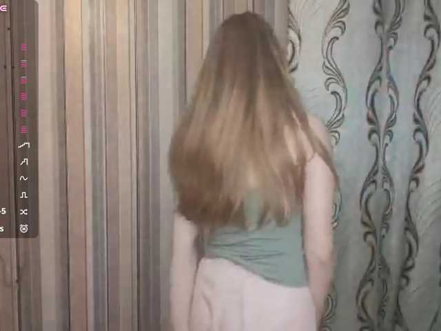 SkyeRosa live cam on BongaCams