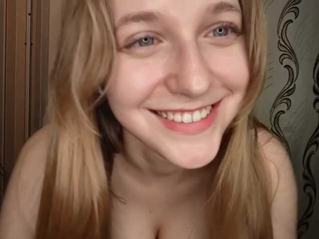 SkyeRosa live cam on BongaCams