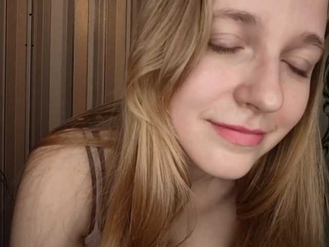SkyeRosa live cam on BongaCams
