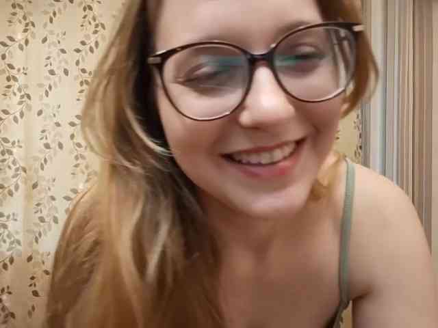 SkyeRosa's webcam live show