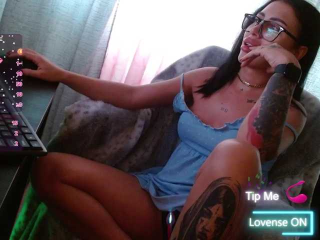 andreea1339 live cam on BongaCams