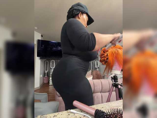 SOBLUEFLIRT live cam on BongaCams