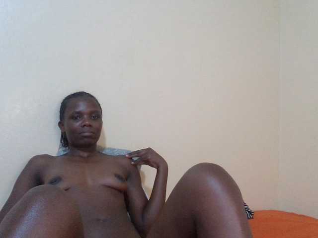 Velvetframes- live cam on BongaCams