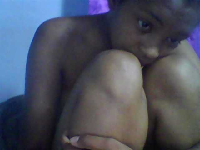 Tifatifa live cam on BongaCams