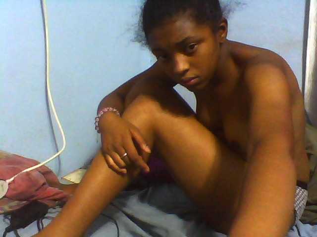 Tifatifa live cam on BongaCams