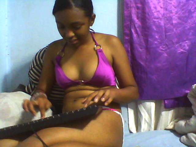 Tifatifa live cam on BongaCams