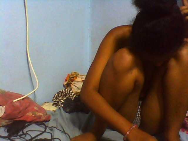 Tifatifa live cam on BongaCams