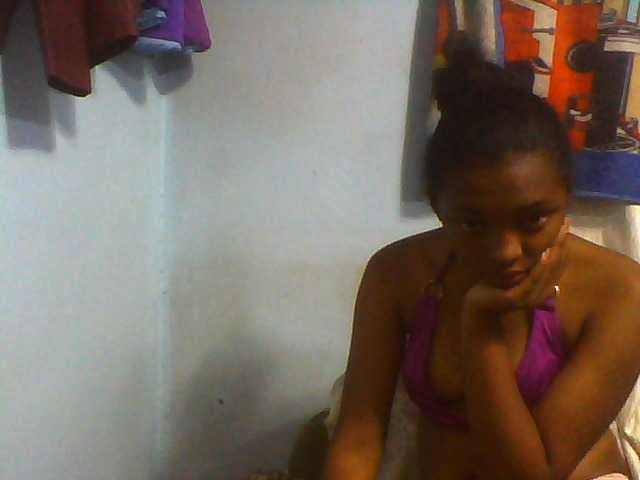 Tifatifa live cam on BongaCams