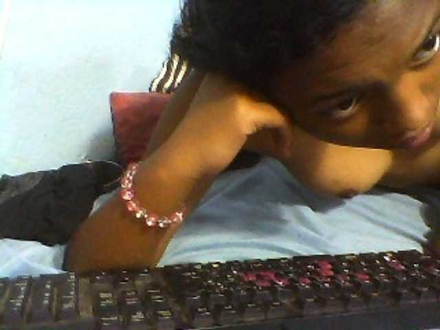 Tifatifa live cam on BongaCams
