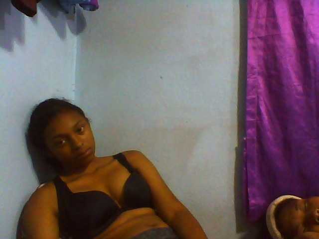 Tifatifa live cam on BongaCams