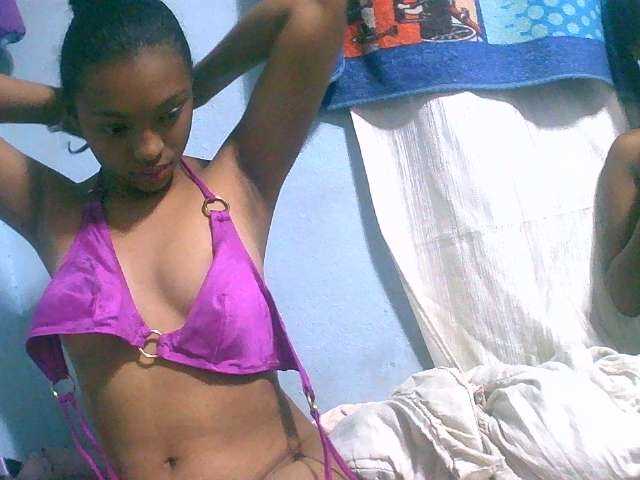 Tifatifa live cam on BongaCams
