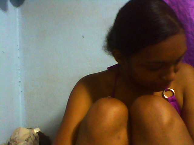 Tifatifa live cam on BongaCams
