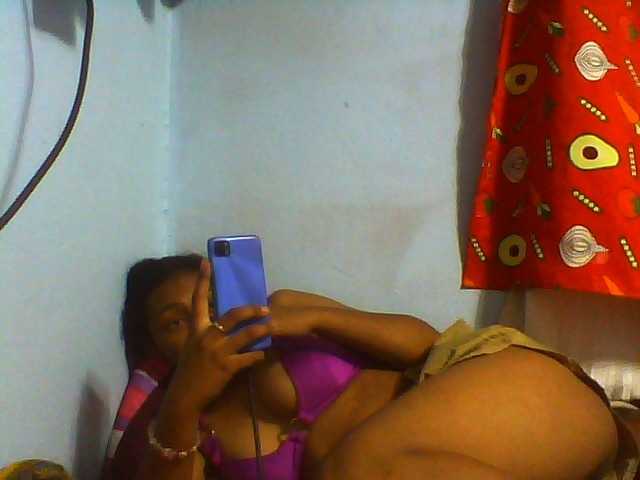 Tifatifa live cam on BongaCams