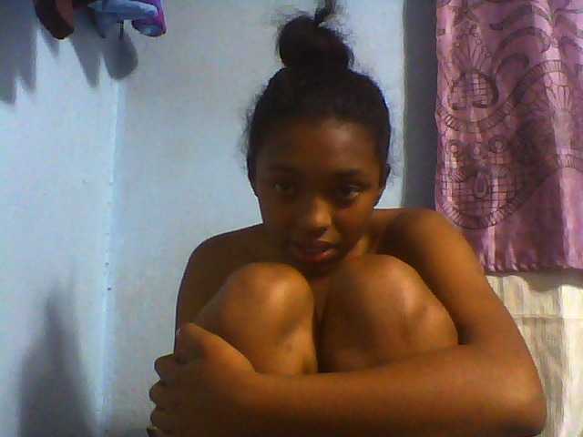 Tifatifa live cam on BongaCams