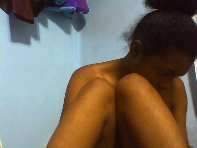 Tifatifa live cam on BongaCams