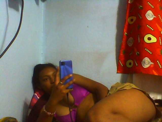Tifatifa live cam on BongaCams