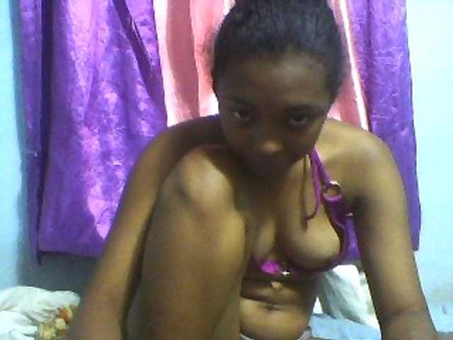 Tifatifa live cam on BongaCams