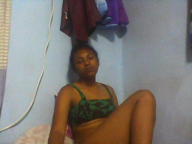 Tifatifa live cam on BongaCams
