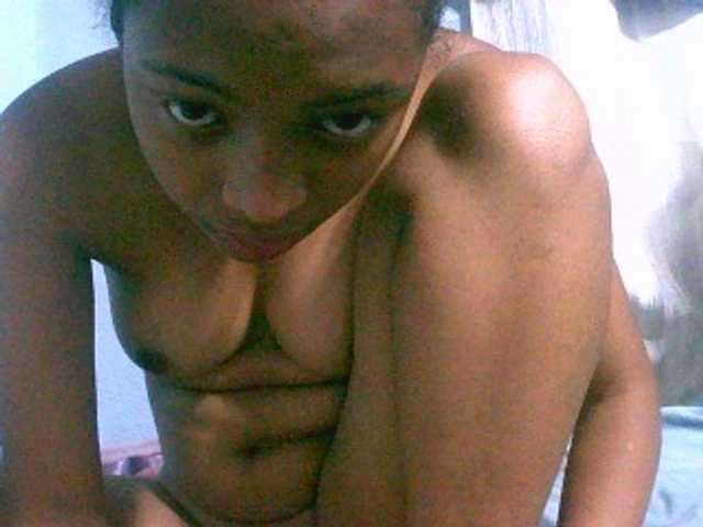 Tifatifa live cam on BongaCams