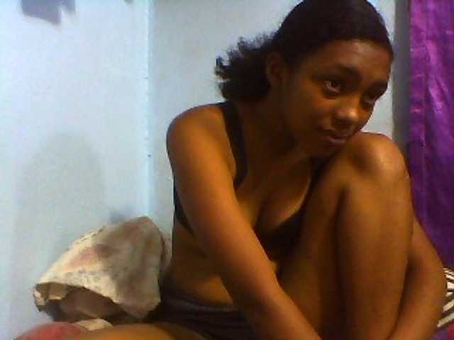 Tifatifa live cam on BongaCams