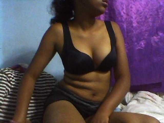 Tifatifa live cam on BongaCams