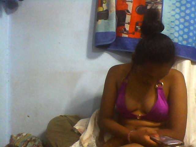 Tifatifa live cam on BongaCams