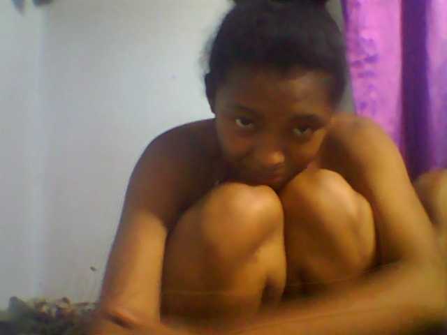 Tifatifa live cam on BongaCams