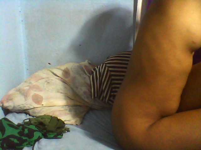 Tifatifa live cam on BongaCams