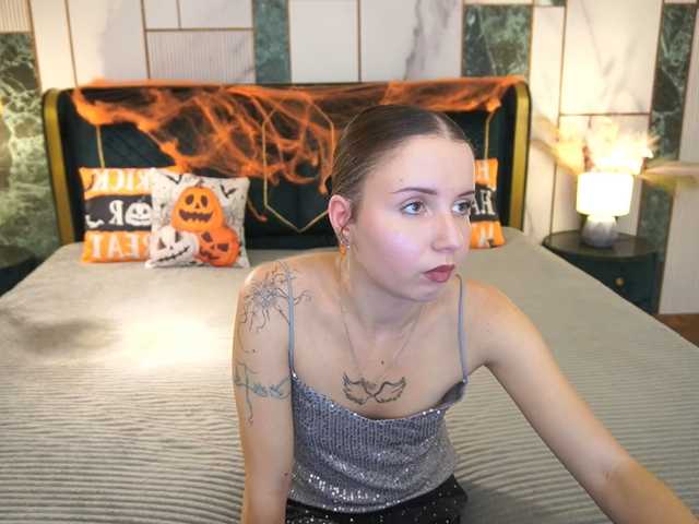 VeraWest live cam on BongaCams