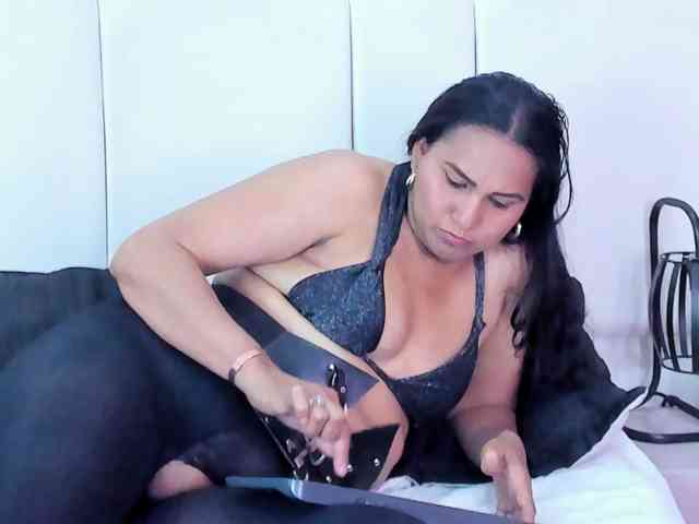 EstemyRuiza EstemyRuiza