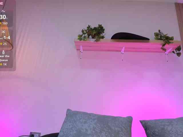 Emiilyy-Stonee