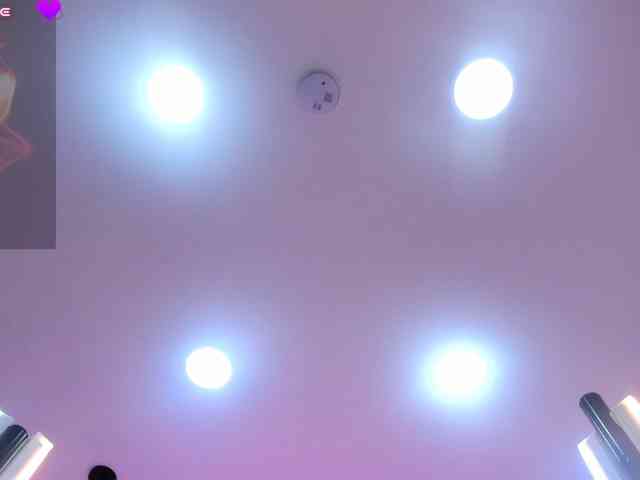 Emiilyy-Stonee