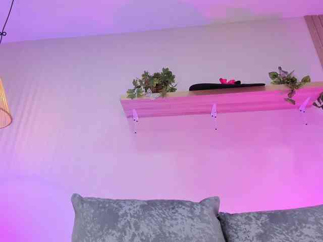 Emiilyy-Stonee