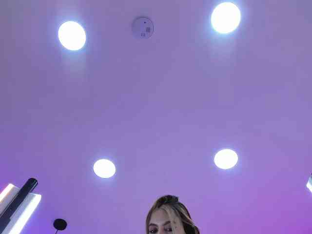 Emiilyy-Stonee