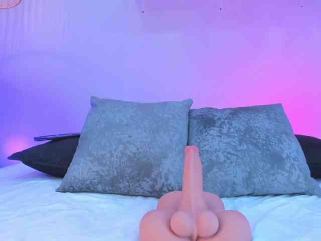 Emiilyy-Stonee
