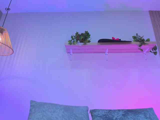 Emiilyy-Stonee