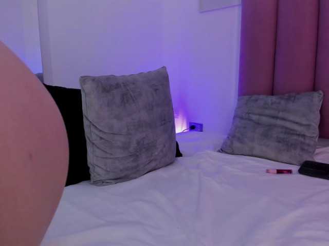 Victoriia-Vegaa live cam on BongaCams
