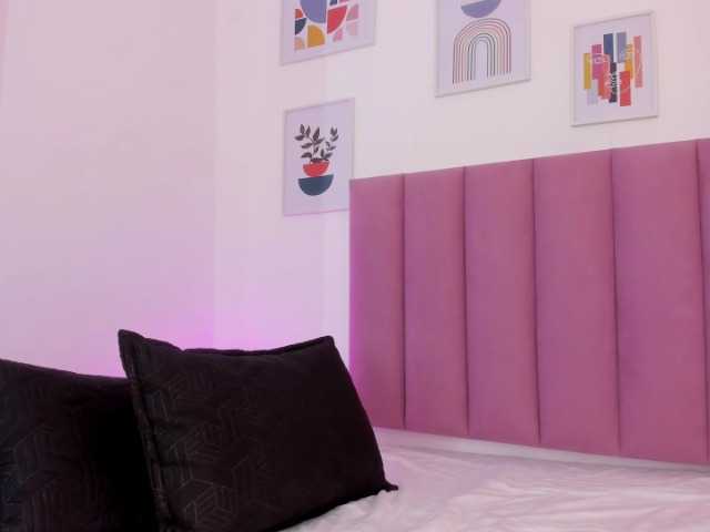 Victoriia-Vegaa live cam on BongaCams
