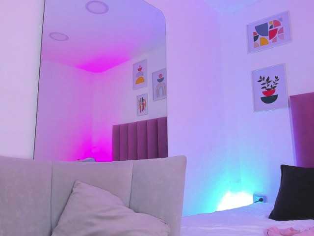 Victoriia-Vegaa live cam on BongaCams