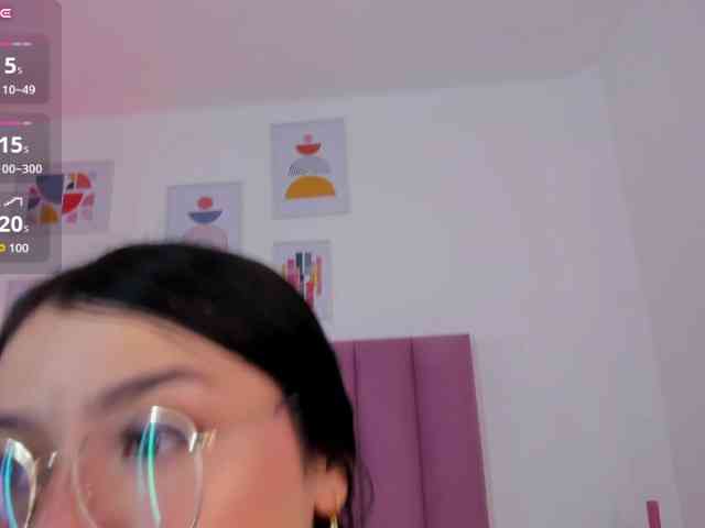 Victoriia-Vegaa webcam