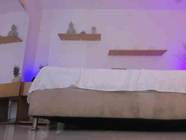 Victoriia-Vegaa webcam