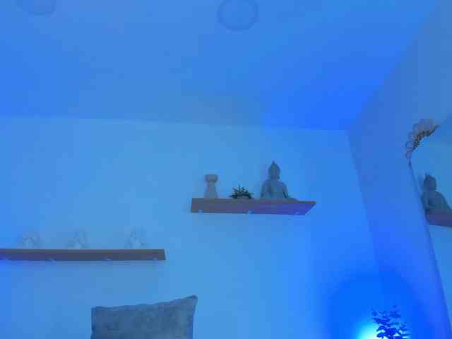 Victoriia-Vegaa webcam