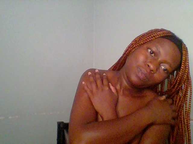 Chilli-spice live cam on BongaCams