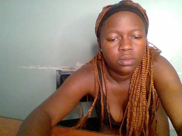 Chilli-spice, en vivo ahora en BongaCams
