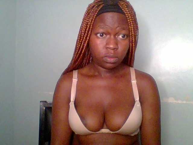 Chilli-spice live cam on BongaCams