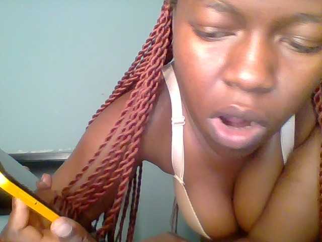 Chilli-spice live cam on BongaCams