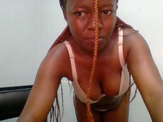 Chilli-spice live cam on BongaCams