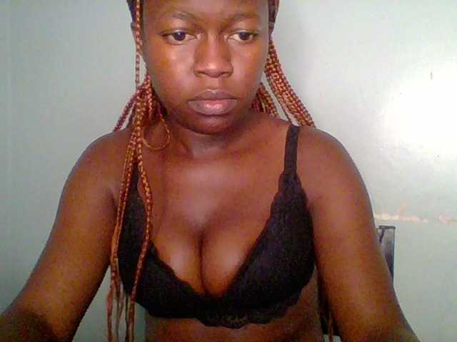Chilli-spice live cam on BongaCams