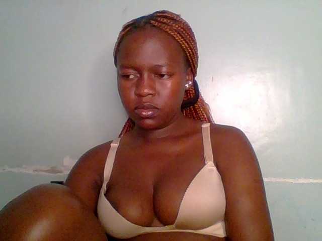 Chilli-spice live cam on BongaCams