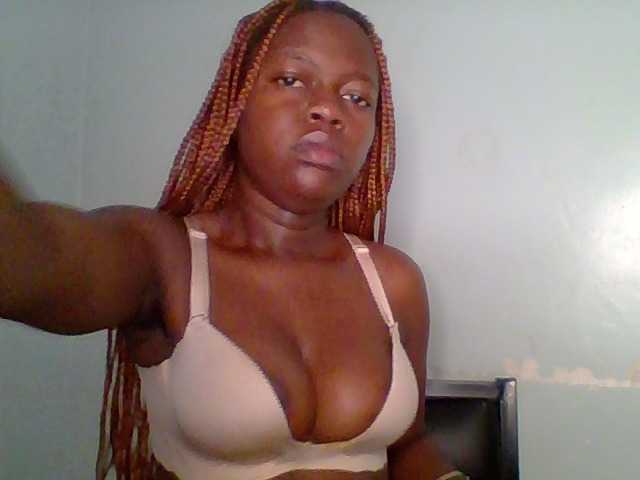 Chilli-spice live cam on BongaCams